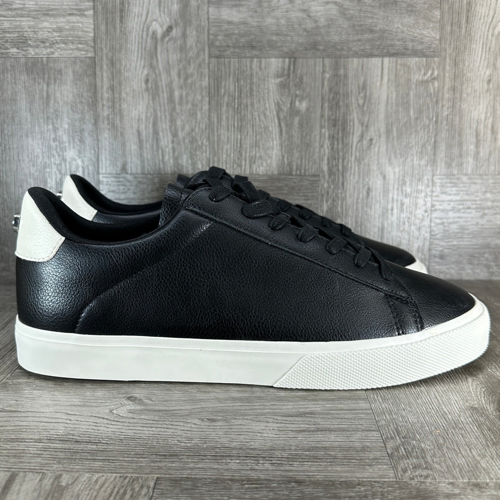 Steve Madden Remi Sneakers Womens 11 Black White Pebbled Faux Leather NEW REMI-S